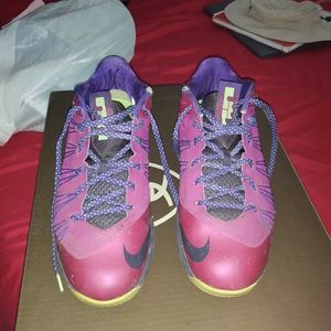 LeBron X Low "Raspberry"